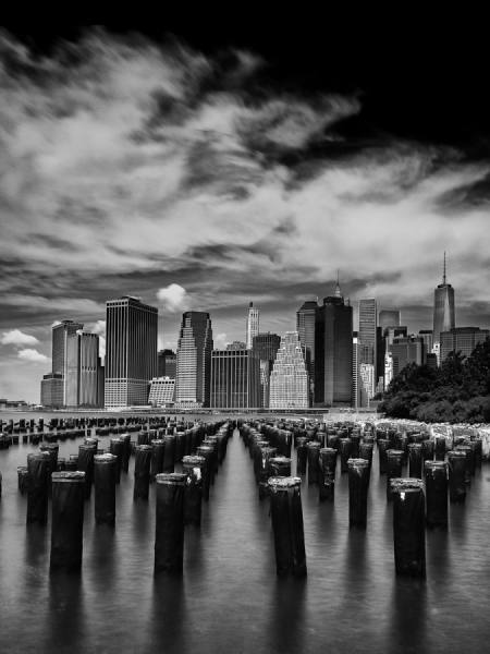 Photograph Della Latta Massimo  Manhattan on One Eyeland